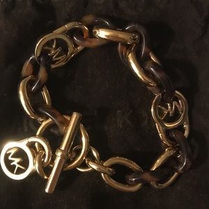 Michael Kors Bracket